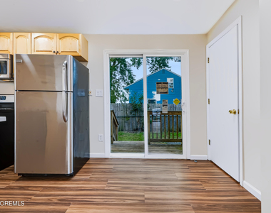 16 Creek Road - Photo Thumbnail 14