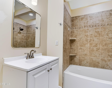 16 Creek Road - Photo Thumbnail 18
