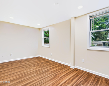 16 Creek Road - Photo Thumbnail 20