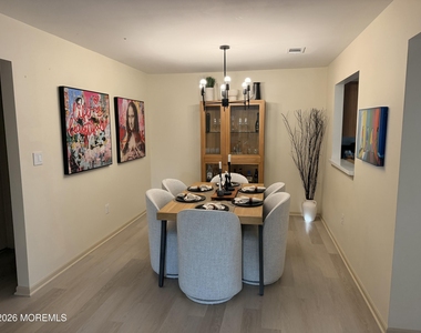 137 Pierce Drive - Photo Thumbnail 5