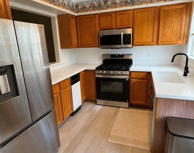 137 Pierce Drive - Photo Thumbnail 8