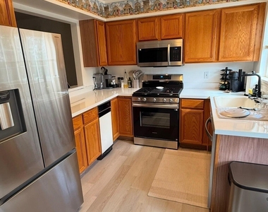 137 Pierce Drive - Photo Thumbnail 7