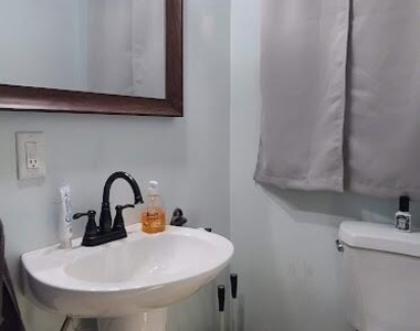 304 Bay Boulevard - Photo Thumbnail 5