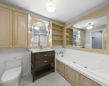 77 Pacific Avenue - Photo Thumbnail 12