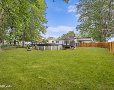 77 Pacific Avenue - Photo Thumbnail 20