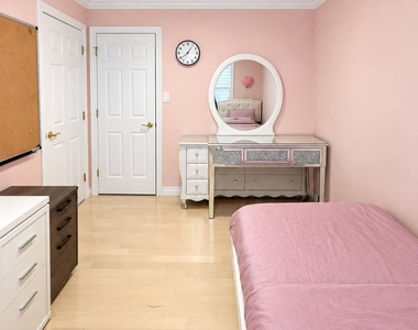 43 Frederick Avenue - Photo Thumbnail 9
