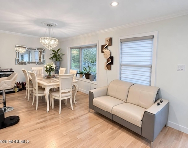 43 Frederick Avenue - Photo Thumbnail 4