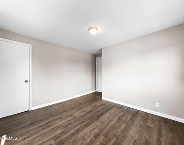 156 Main Street - Photo Thumbnail 20