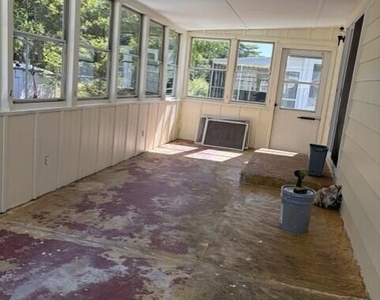 2173 Mount Hood Lane - Photo Thumbnail 6