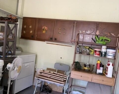 2173 Mount Hood Lane - Photo Thumbnail 14