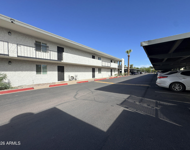 3313 N 68th Street - Photo Thumbnail 7