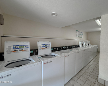3313 N 68th Street - Photo Thumbnail 5