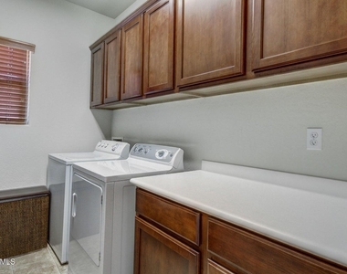 2152 W Monte Cristo Avenue - Photo Thumbnail 11
