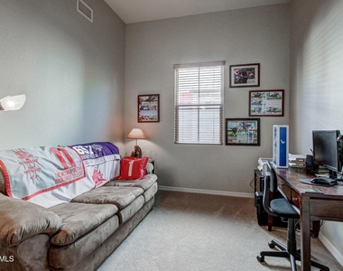 2152 W Monte Cristo Avenue - Photo Thumbnail 7