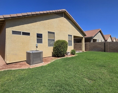 12523 W Estero Lane - Photo Thumbnail 24