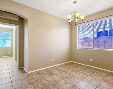 12523 W Estero Lane - Photo Thumbnail 16