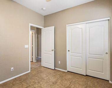 12523 W Estero Lane - Photo Thumbnail 13