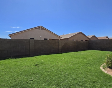 12523 W Estero Lane - Photo Thumbnail 2