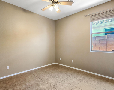 12523 W Estero Lane - Photo Thumbnail 15