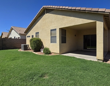 12523 W Estero Lane - Photo Thumbnail 25