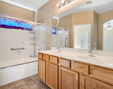 12523 W Estero Lane - Photo Thumbnail 18