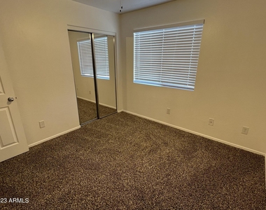 11366 W Buchanan Street - Photo Thumbnail 26