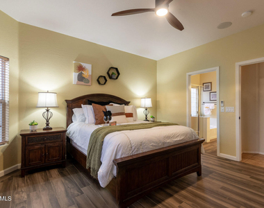 31748 N Blackfoot Drive - Photo Thumbnail 25