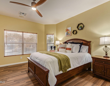 31748 N Blackfoot Drive - Photo Thumbnail 7