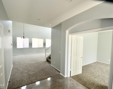 3106 E Andre Avenue - Photo Thumbnail 1