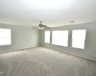 3106 E Andre Avenue - Photo Thumbnail 20