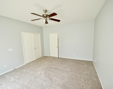 3106 E Andre Avenue - Photo Thumbnail 6