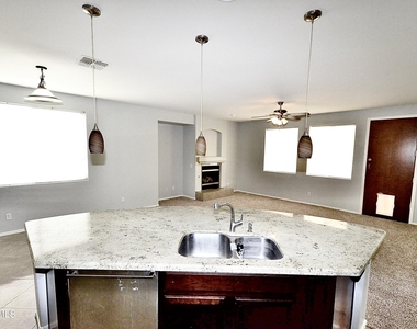 3106 E Andre Avenue - Photo Thumbnail 10
