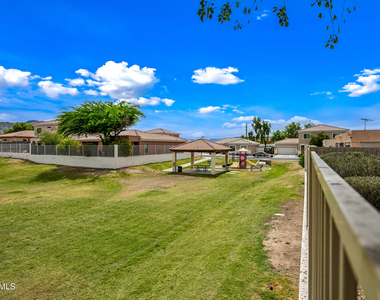 605 W Latona Road - Photo Thumbnail 27