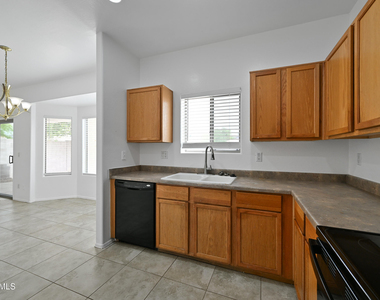605 W Latona Road - Photo Thumbnail 11