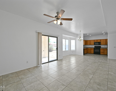 605 W Latona Road - Photo Thumbnail 7
