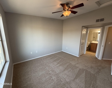2402 E 5th Street - Photo Thumbnail 13