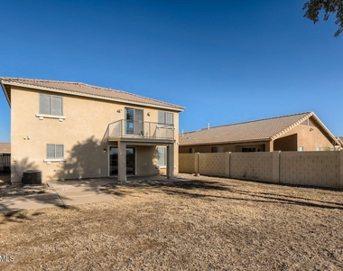7926 S 67th Drive - Photo Thumbnail 11
