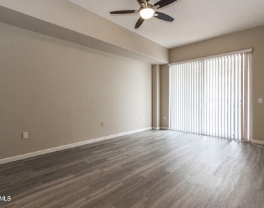 16 W Encanto Boulevard - Photo Thumbnail 10