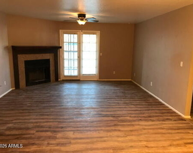 15402 N 28th Street - Photo Thumbnail 1