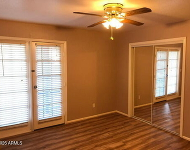 15402 N 28th Street - Photo Thumbnail 6