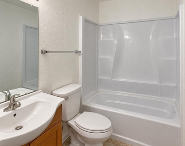 815 W Bluefield Avenue - Photo Thumbnail 19