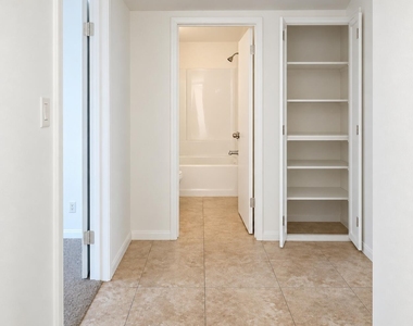 815 W Bluefield Avenue - Photo Thumbnail 20