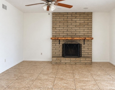 815 W Bluefield Avenue - Photo Thumbnail 5