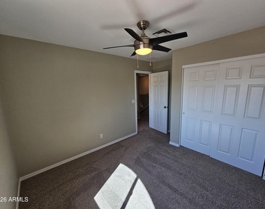 16443 S 34th Way - Photo Thumbnail 25
