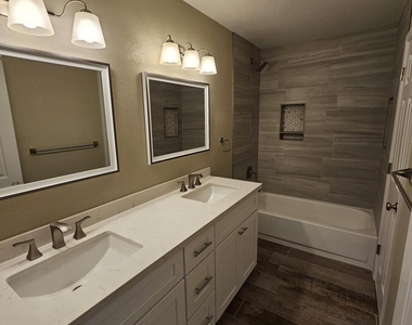 16443 S 34th Way - Photo Thumbnail 26