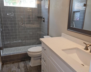 16443 S 34th Way - Photo Thumbnail 27