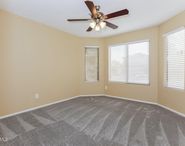 206 W Brangus Way - Photo Thumbnail 10