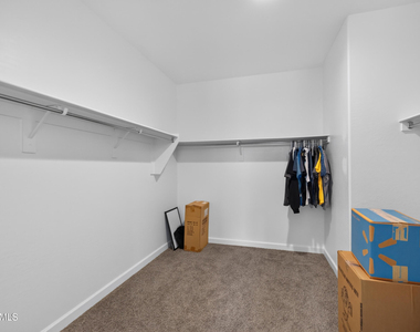 1823 W Sombra Avenue - Photo Thumbnail 19