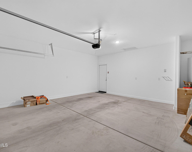 1823 W Sombra Avenue - Photo Thumbnail 33