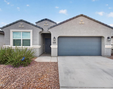 1823 W Sombra Avenue - Photo Thumbnail 2